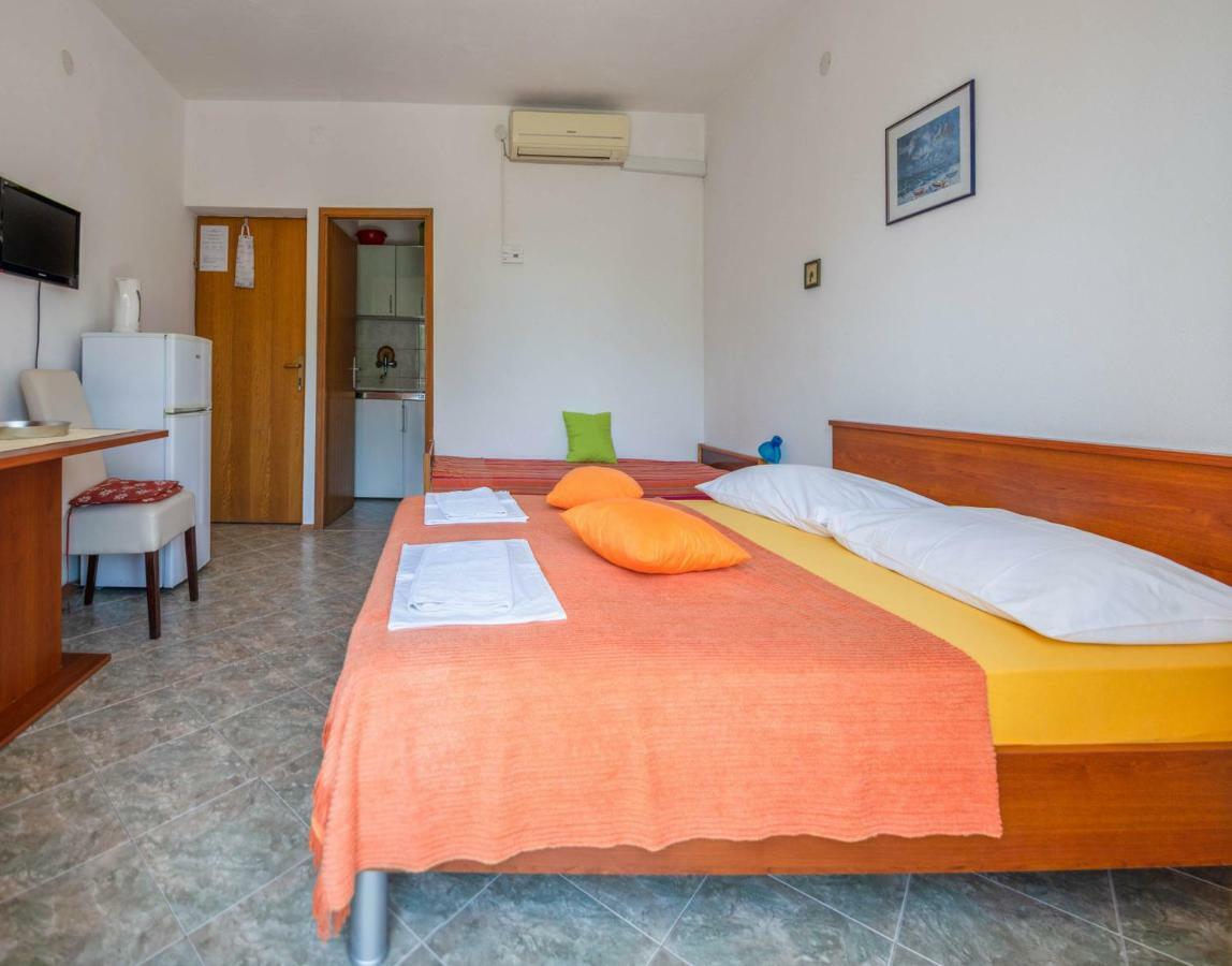 Apartmani Cosic Duce Luaran gambar