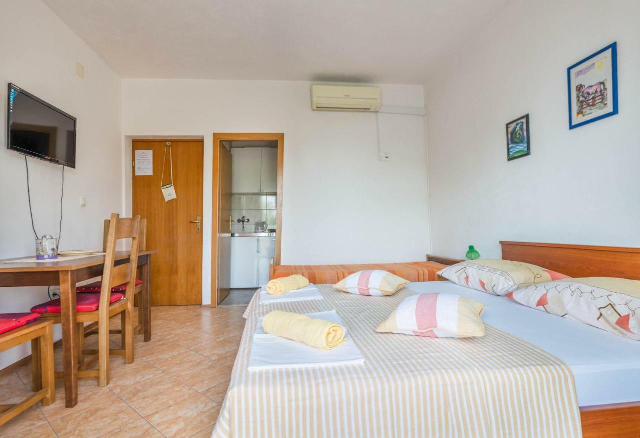 Apartmani Cosic Duce Luaran gambar